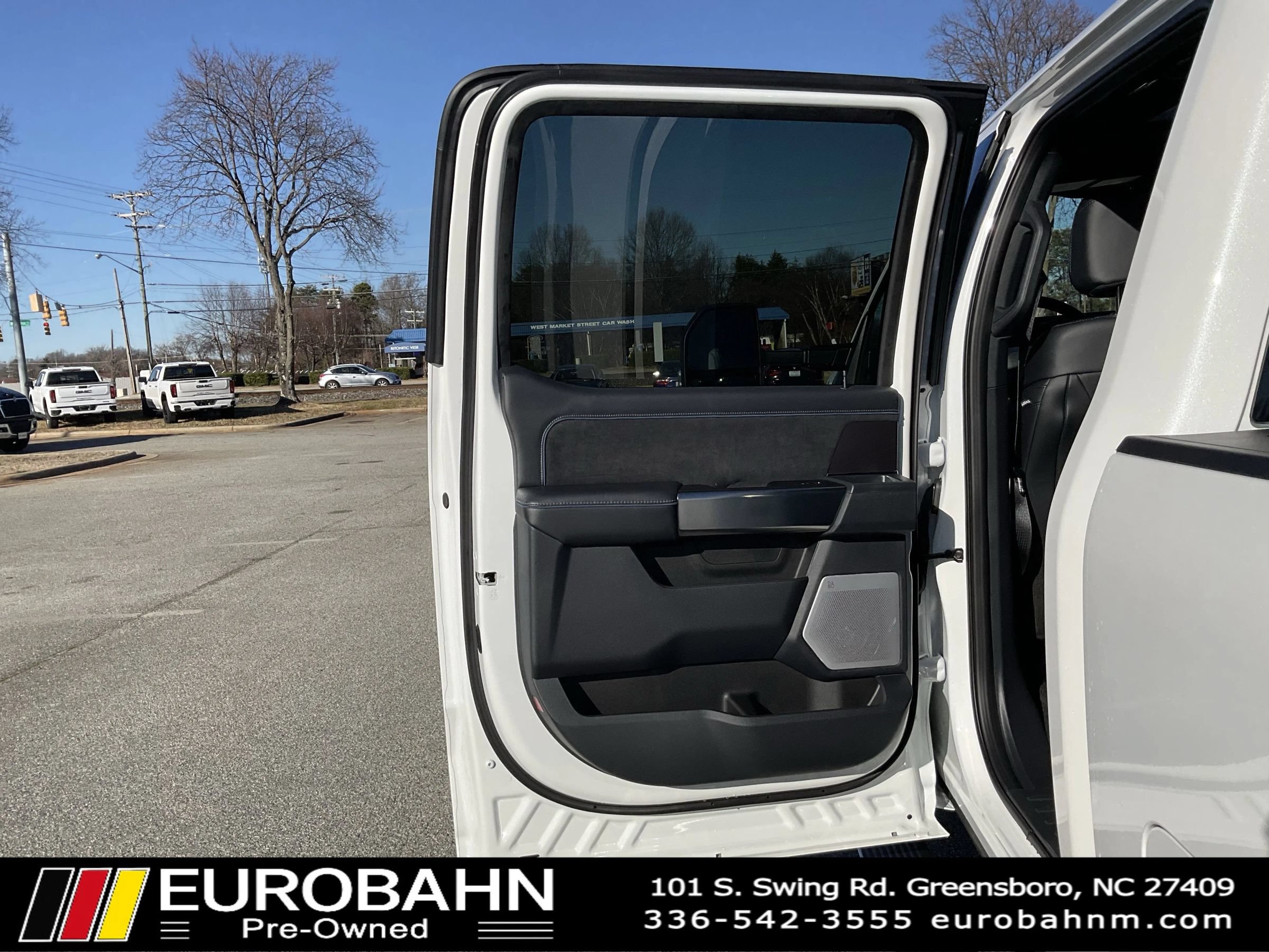 Used 2026 Ford F250 Platinum AWD/4WD image 11