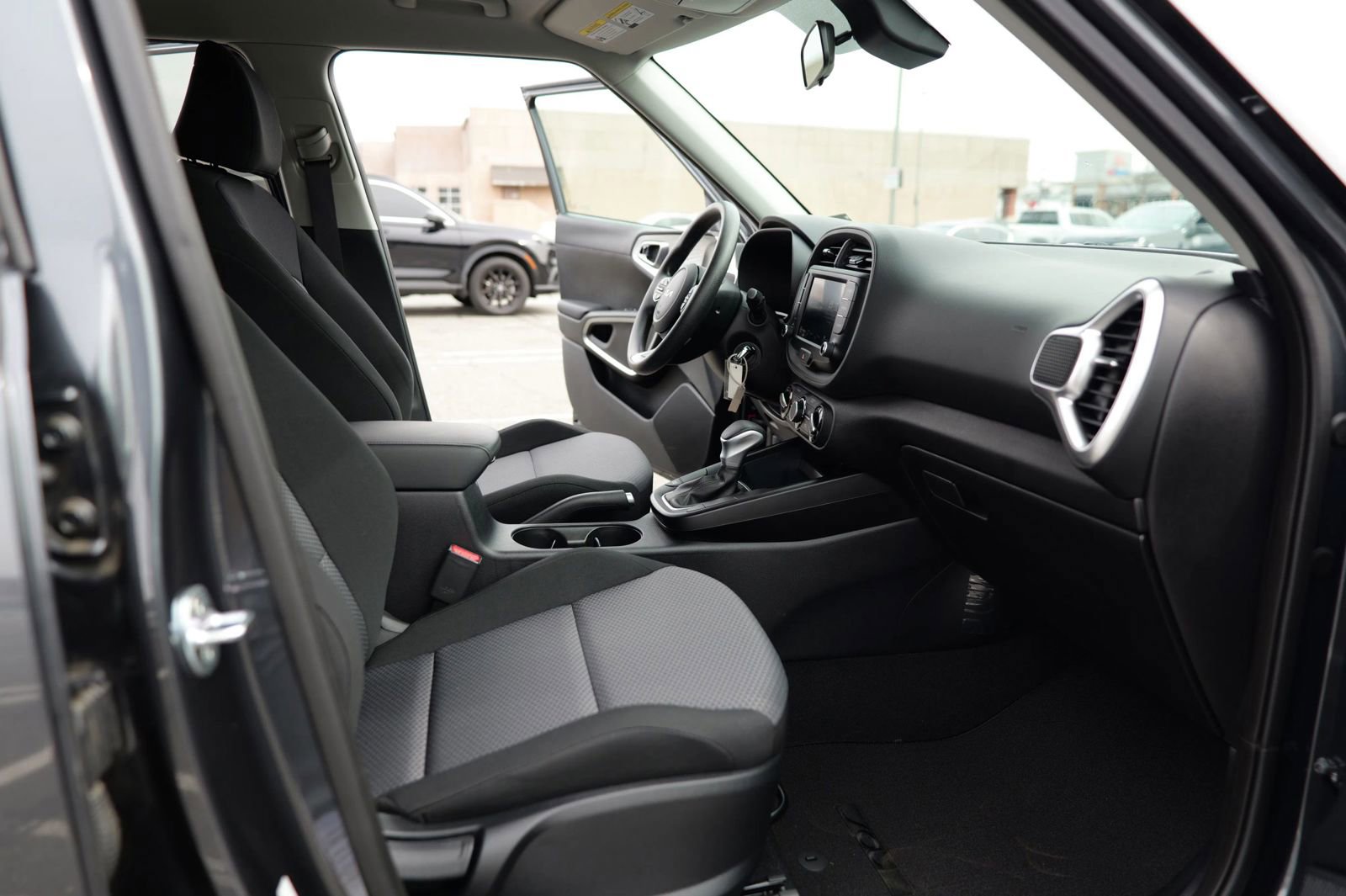 Used 2024 Kia Soul LX w/ Option Group 015 image 22