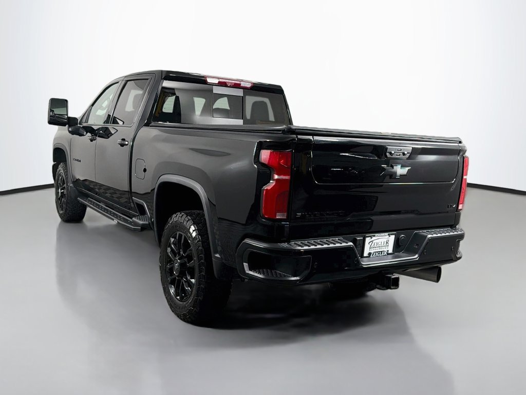 Used 2025 Chevrolet Silverado 3500 LTZ w/ LTZ Plus Package AWD/4WD image 5