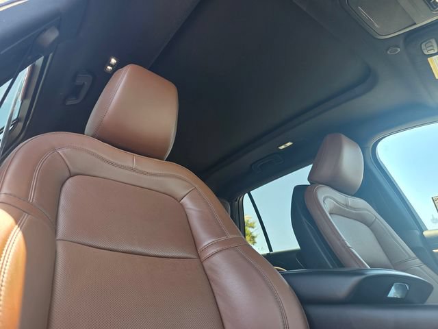 Used 2023 Lincoln Aviator Reserve RWD image 18