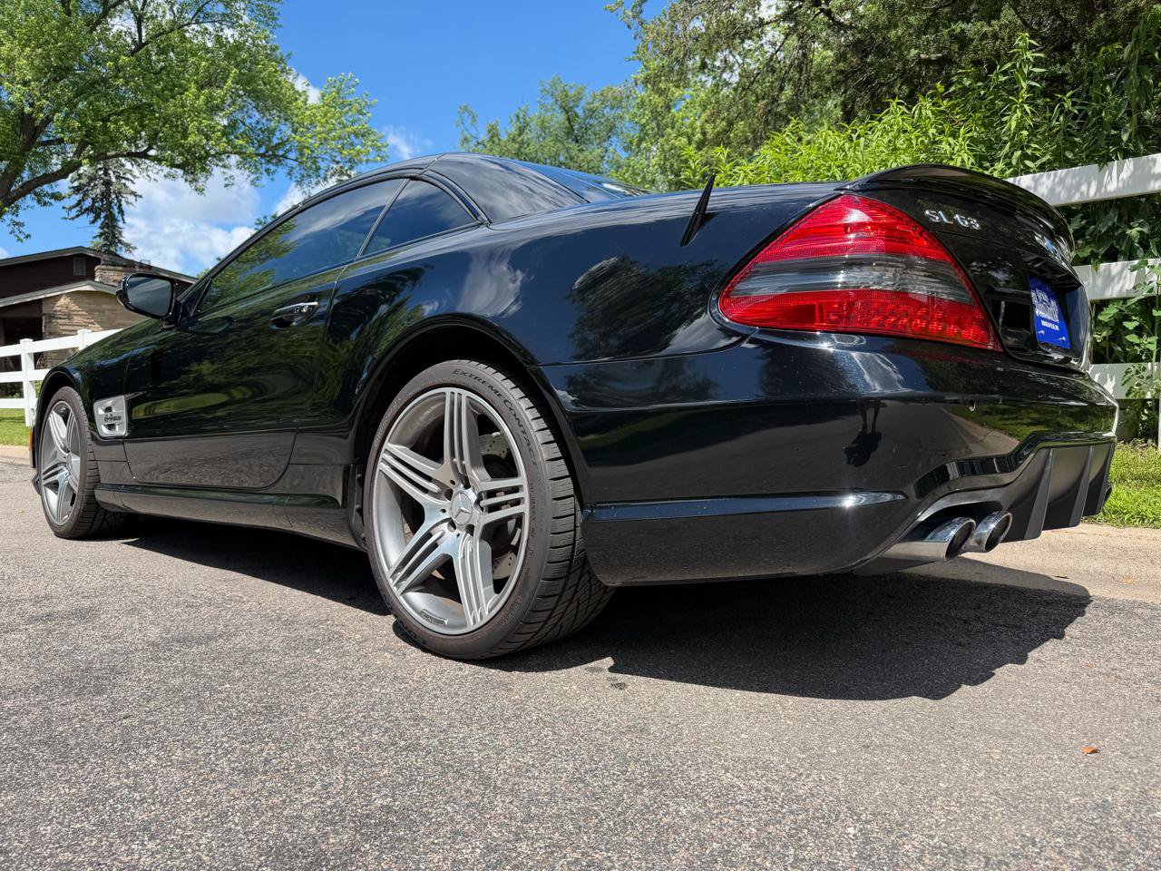 Used 2011 Mercedes-Benz SL 63 AMG image 18