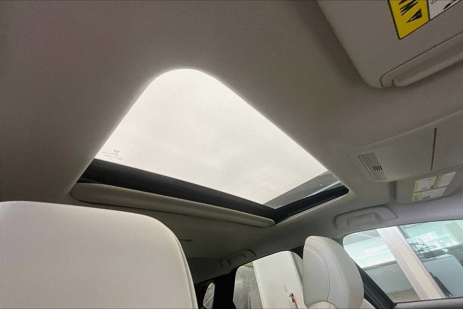 Used 2023 MAZDA CX-30 AWD 2.5 S w/ Premium Package image 13