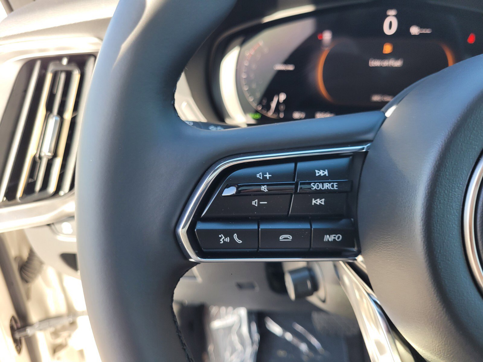 New 2025 MAZDA CX-90 3.3 Turbo S w/ Premium Package image 31