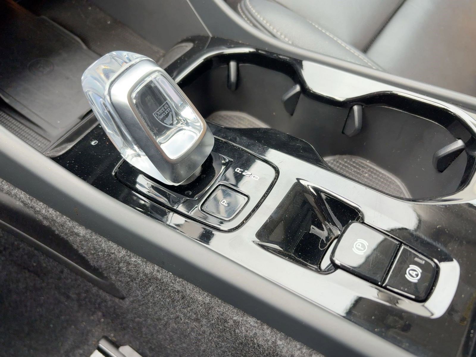 Certified 2025 Volvo XC40 B5 Plus image 16