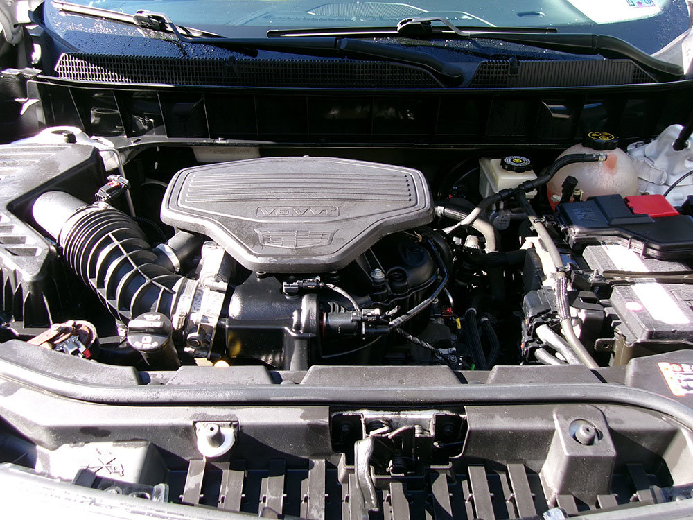 Used 2017 Cadillac XT5 Premium Luxury w/ Driver Assist Package AWD/4WD image 9