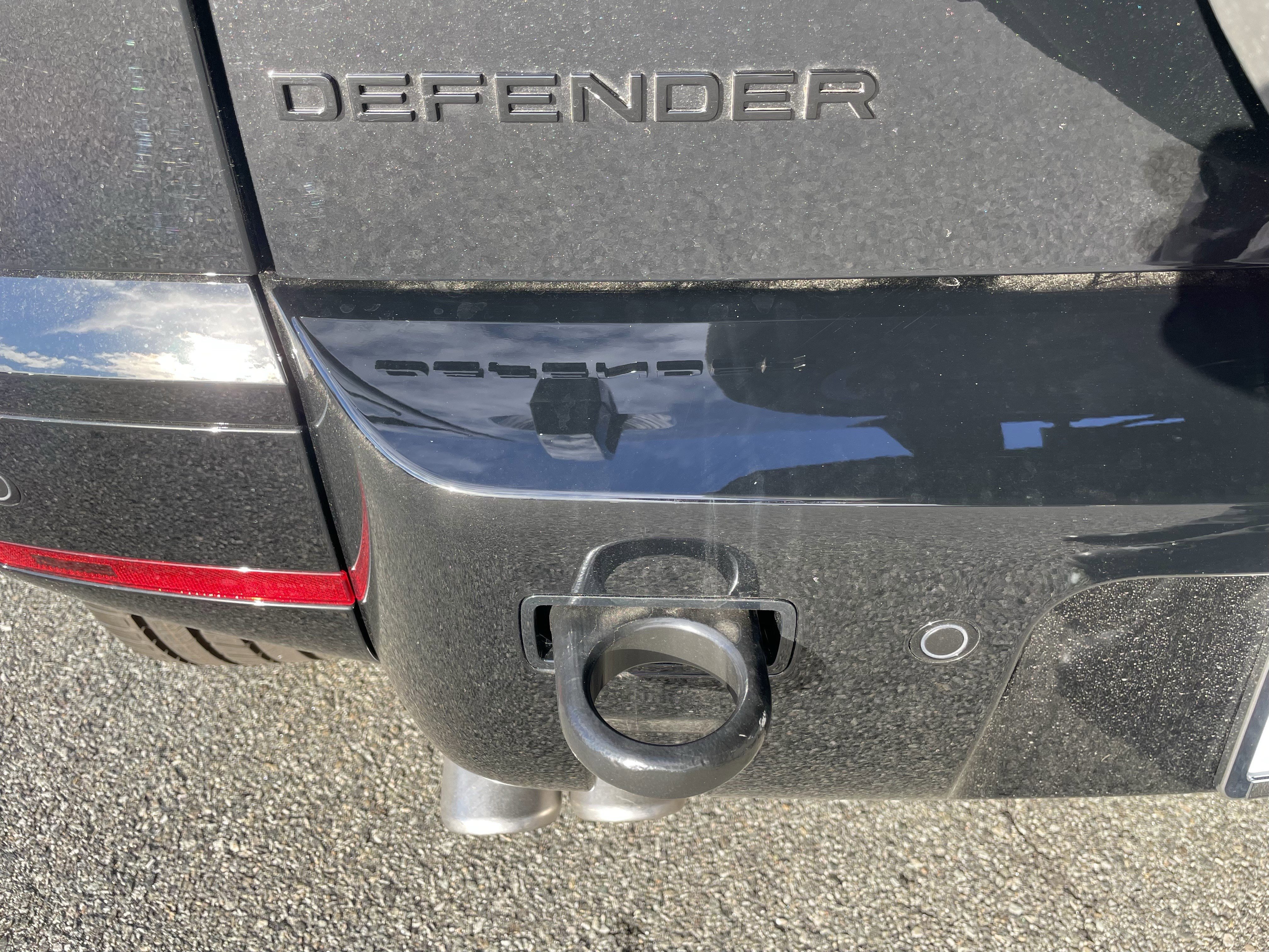 New 2026 Land Rover Defender 110 V8 image 34