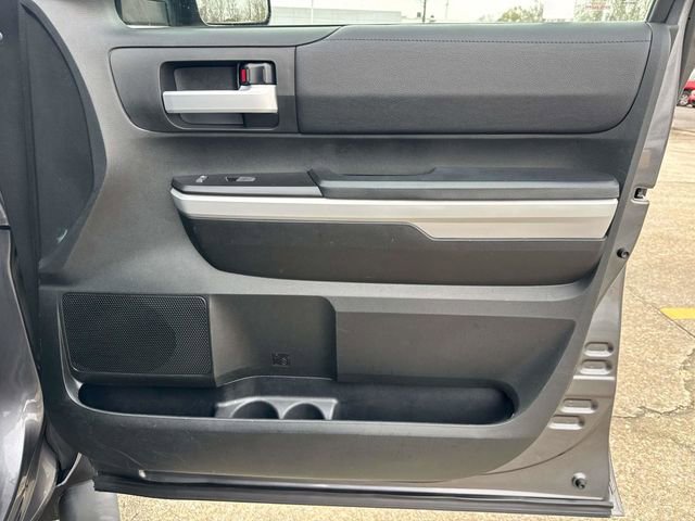 Used 2019 Toyota Tundra SR5 w/ SR5 Upgrade Package image 17