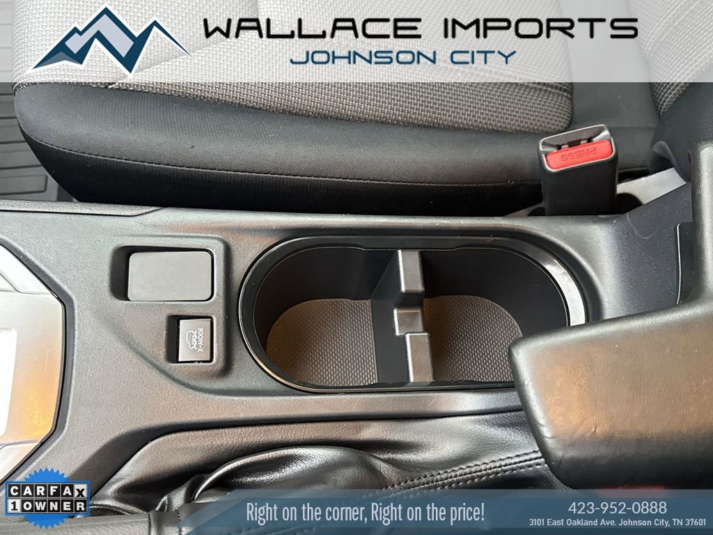 Certified 2023 Subaru Crosstrek 2.0i image 18