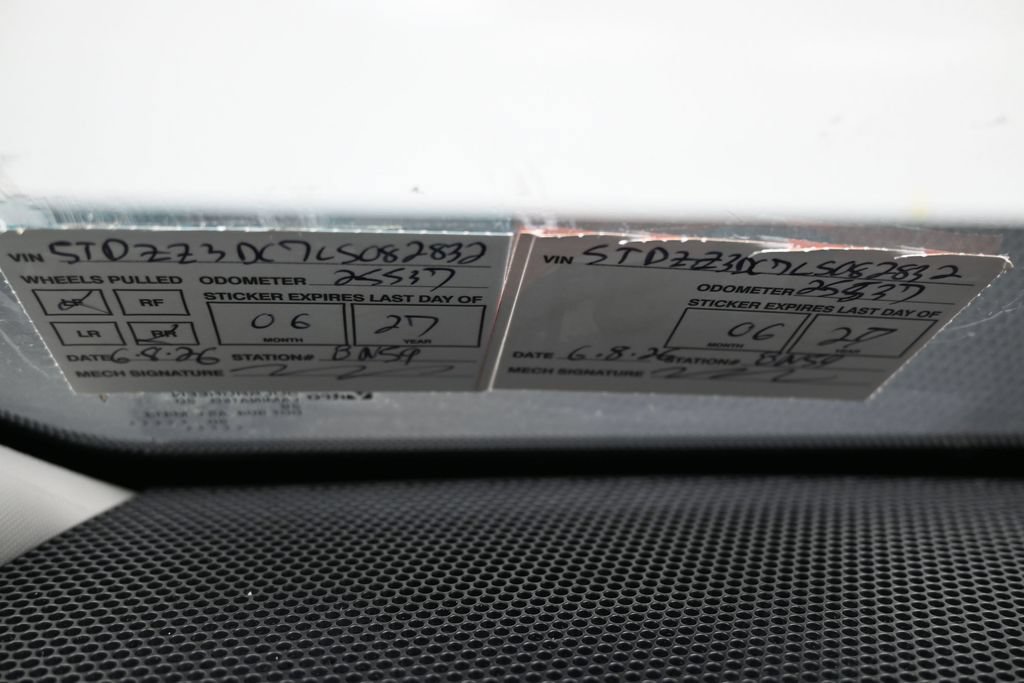 Used 2020 Toyota Sienna L FWD image 3