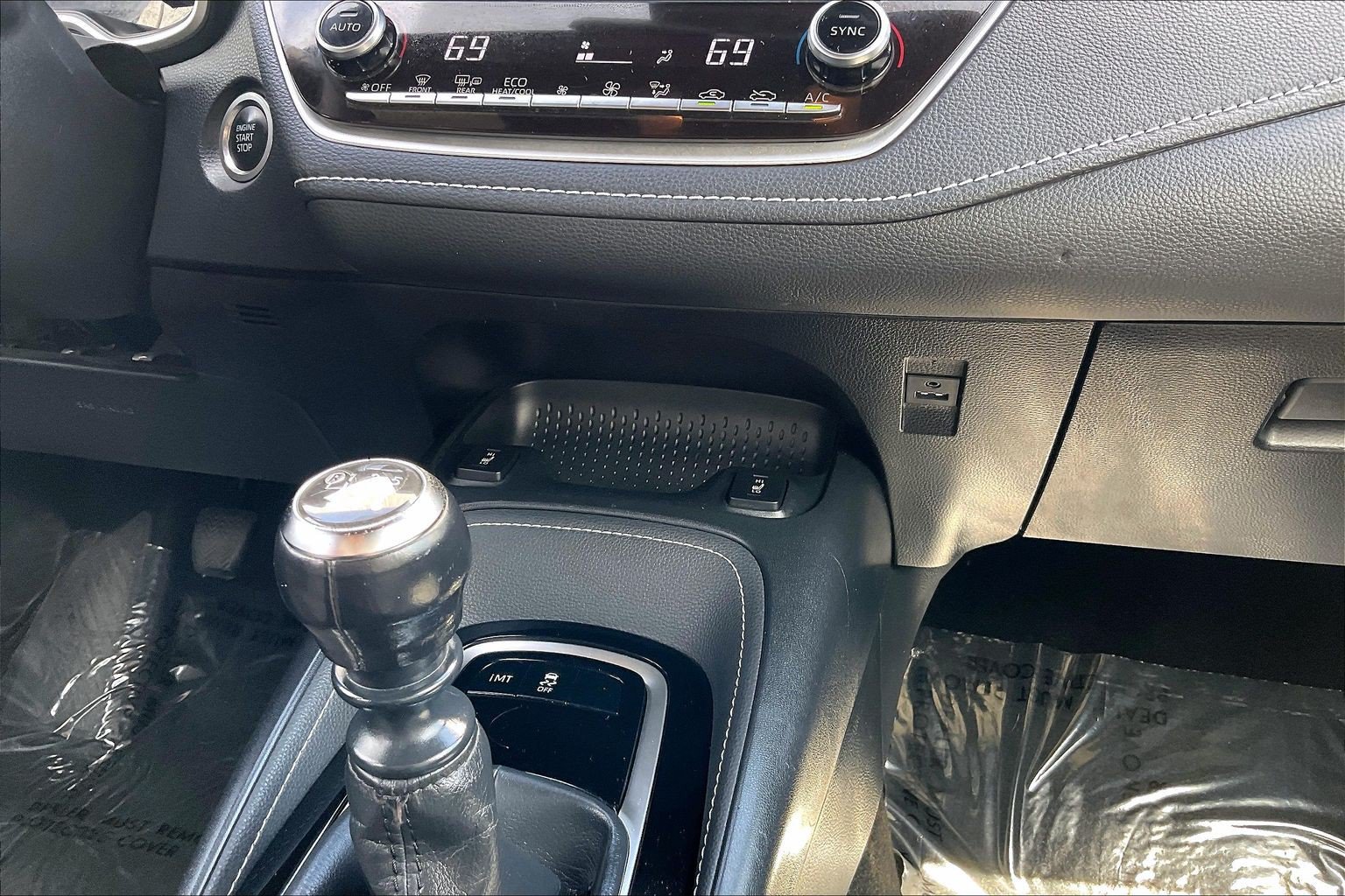 Used 2019 Toyota Corolla XSE FWD image 38