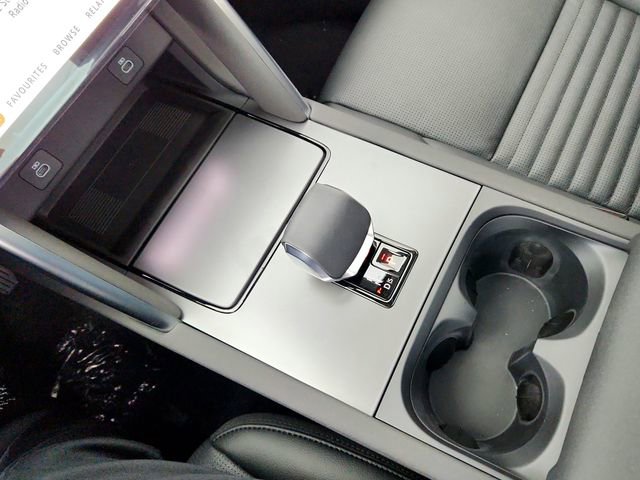 Certified 2025 Land Rover Discovery Sport S image 27