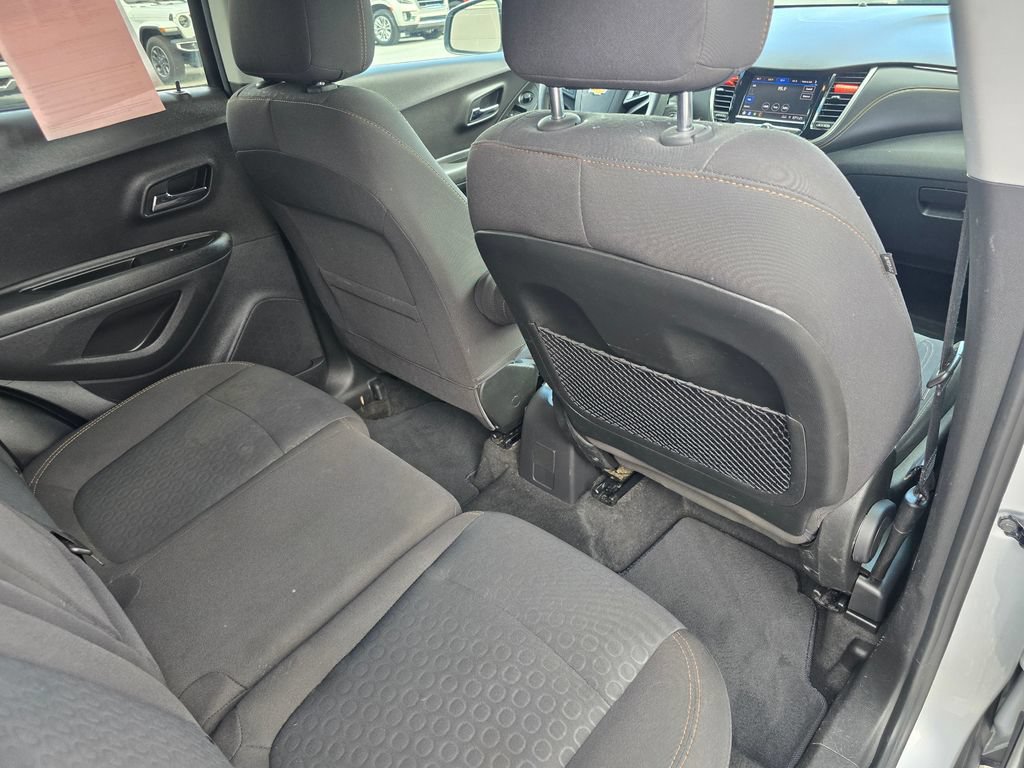Certified 2020 Chevrolet Trax LS w/ Tint and Cruise Package AWD/4WD image 27