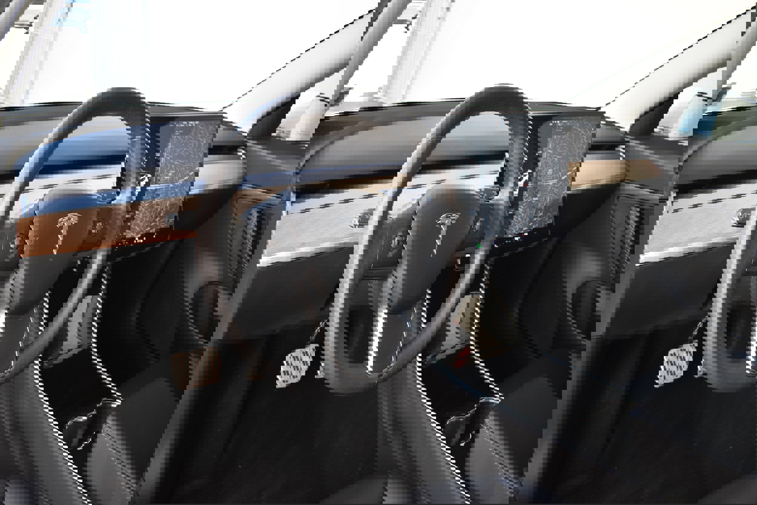 Used 2023 Tesla Model 3 Standard Range image 17