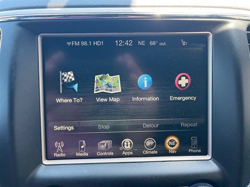 Used 2017 Jeep Grand Cherokee Limited AWD/4WD image 17