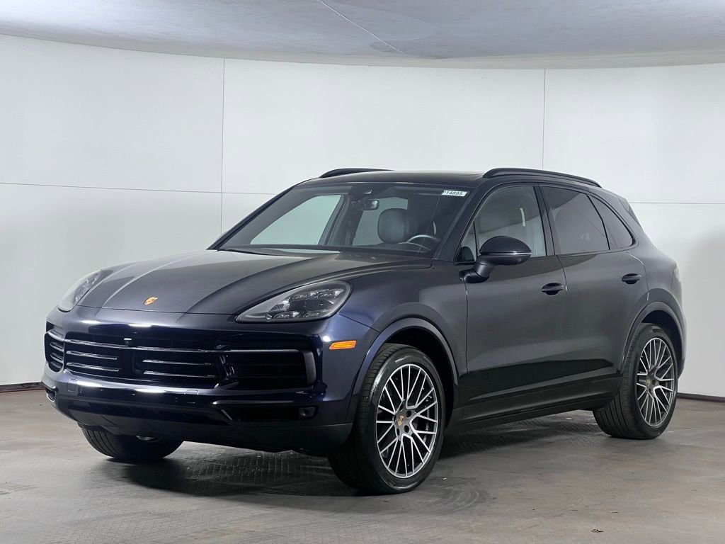 Certified 2023 Porsche Cayenne Platinum Edition image 1