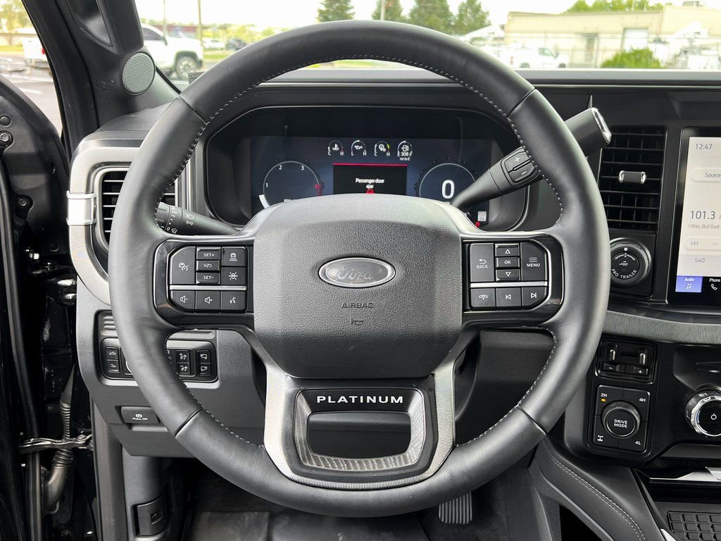 Used 2025 Ford F250 Platinum image 24