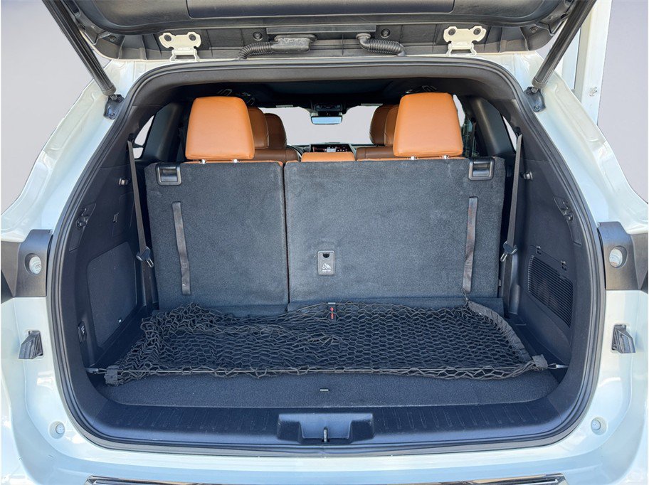 Used 2021 Toyota Highlander Platinum FWD image 27