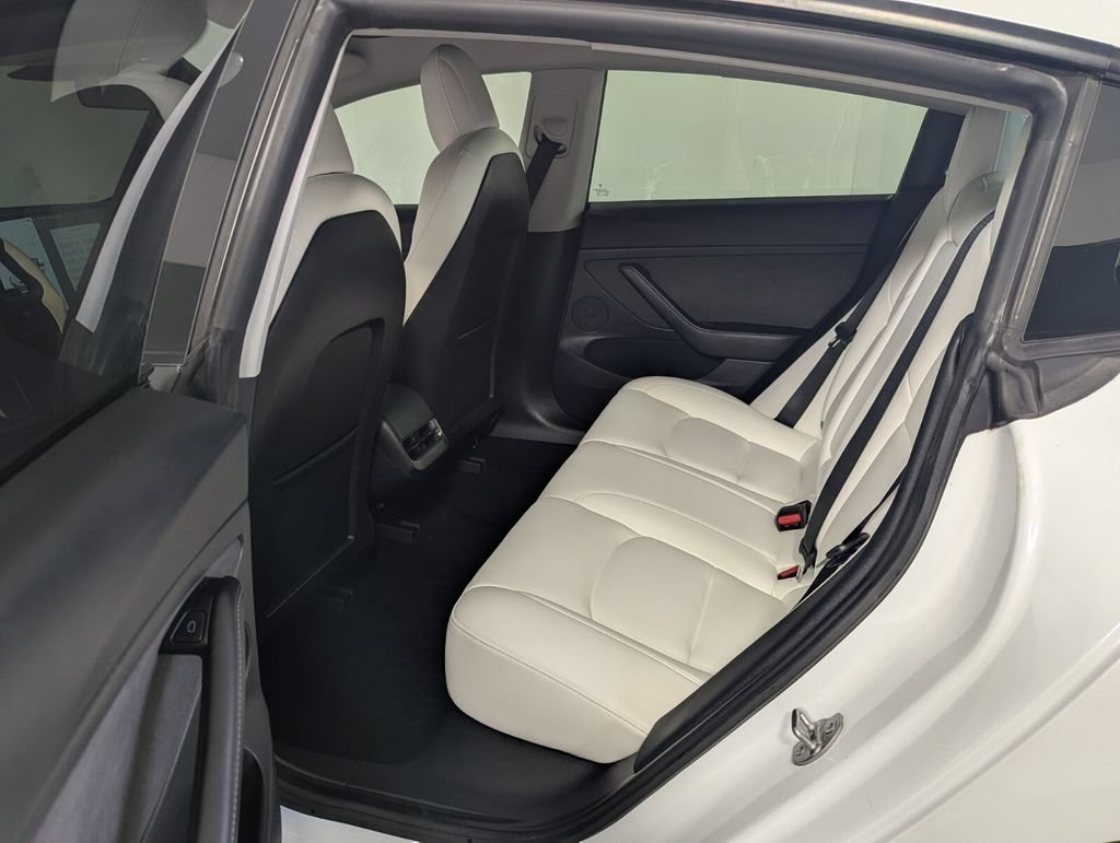 Used 2021 Tesla Model 3 Standard Range Plus RWD image 19