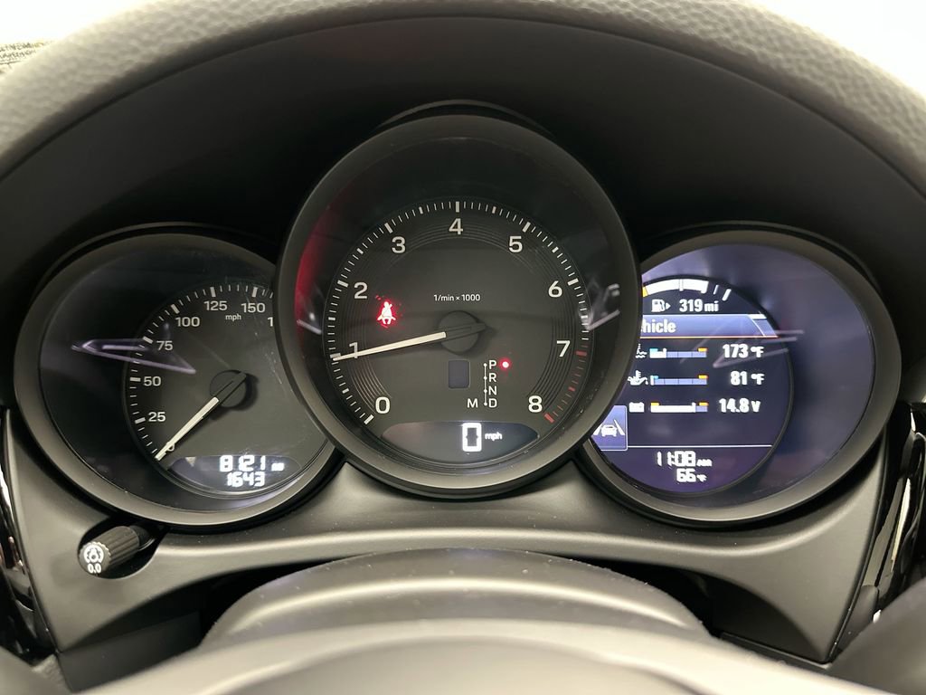 Used 2024 Porsche Macan image 19