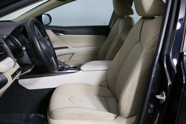 Used 2023 Toyota Camry LE w/ Convenience Package FWD image 14