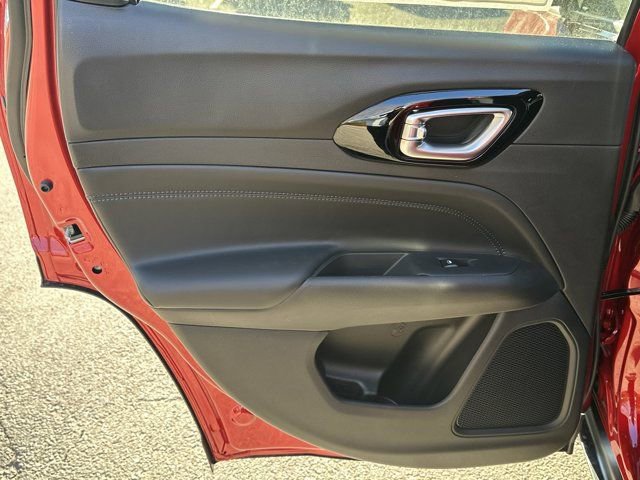 New 2026 Jeep Compass Latitude image 23