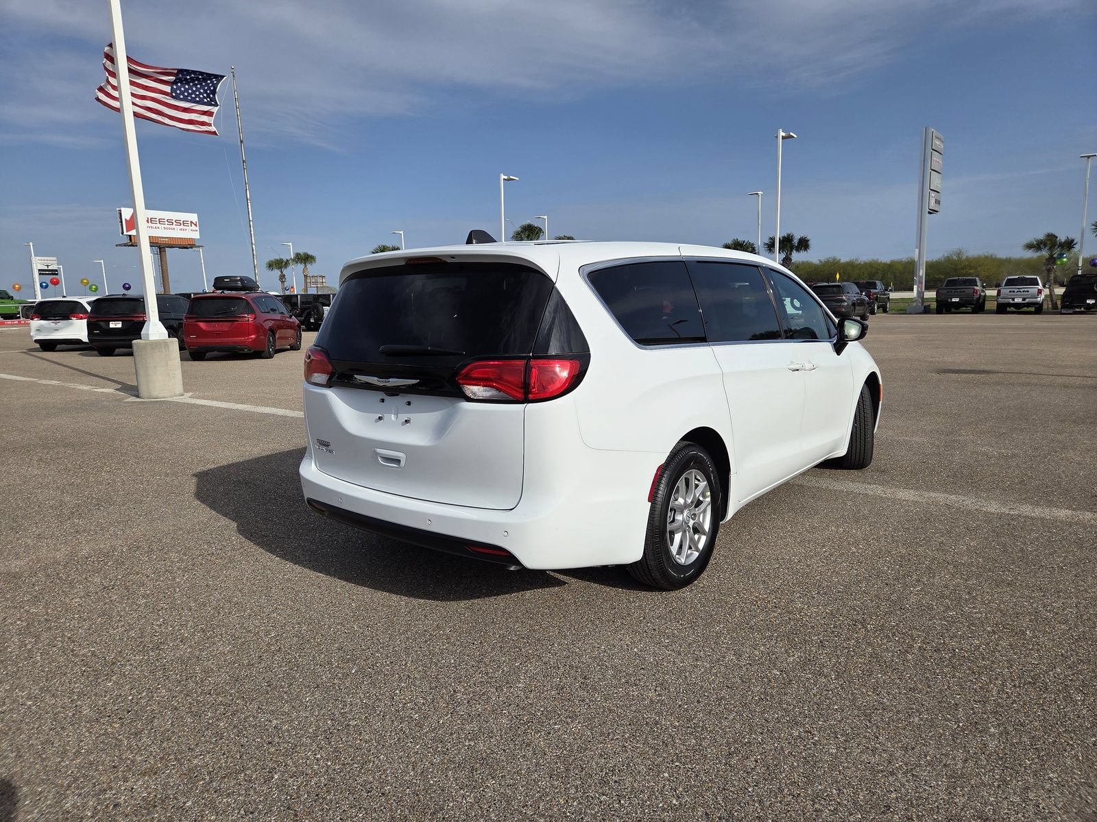 New 2026 Chrysler Voyager LX FWD image 7