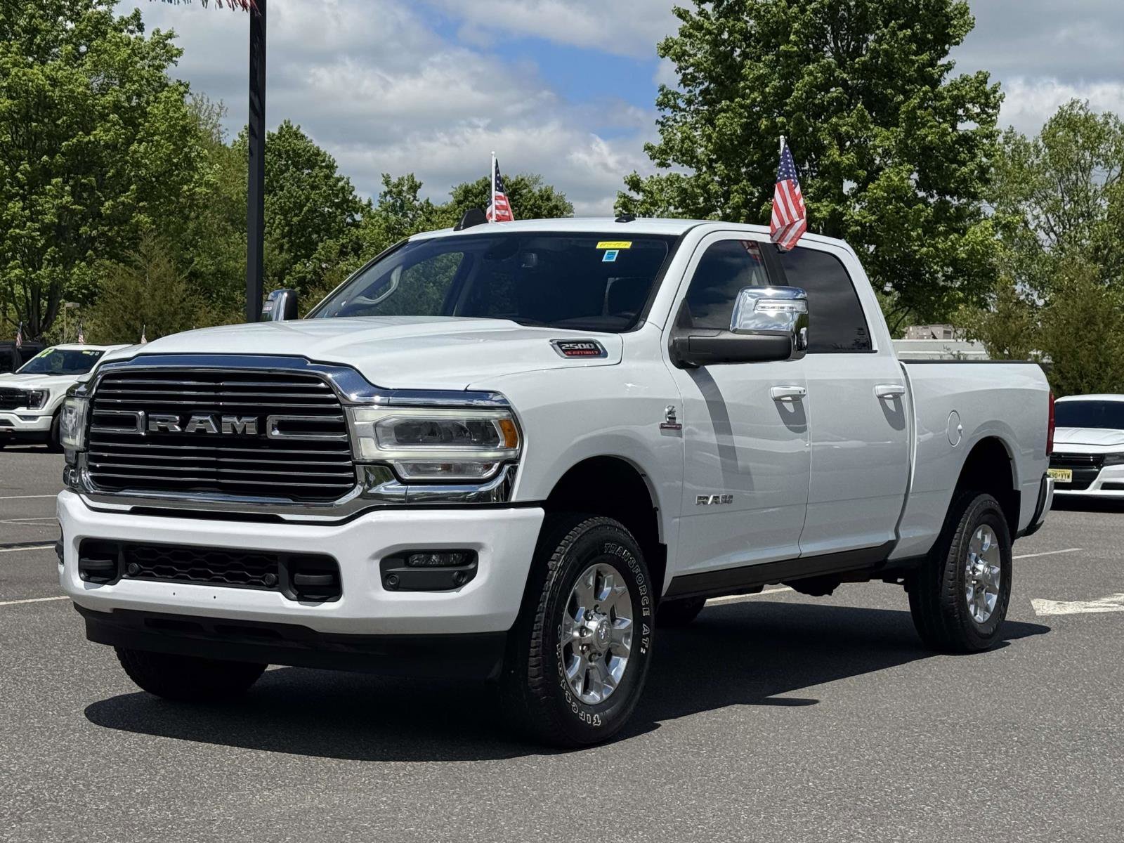 Used 2024 RAM 2500 Laramie AWD/4WD image 2