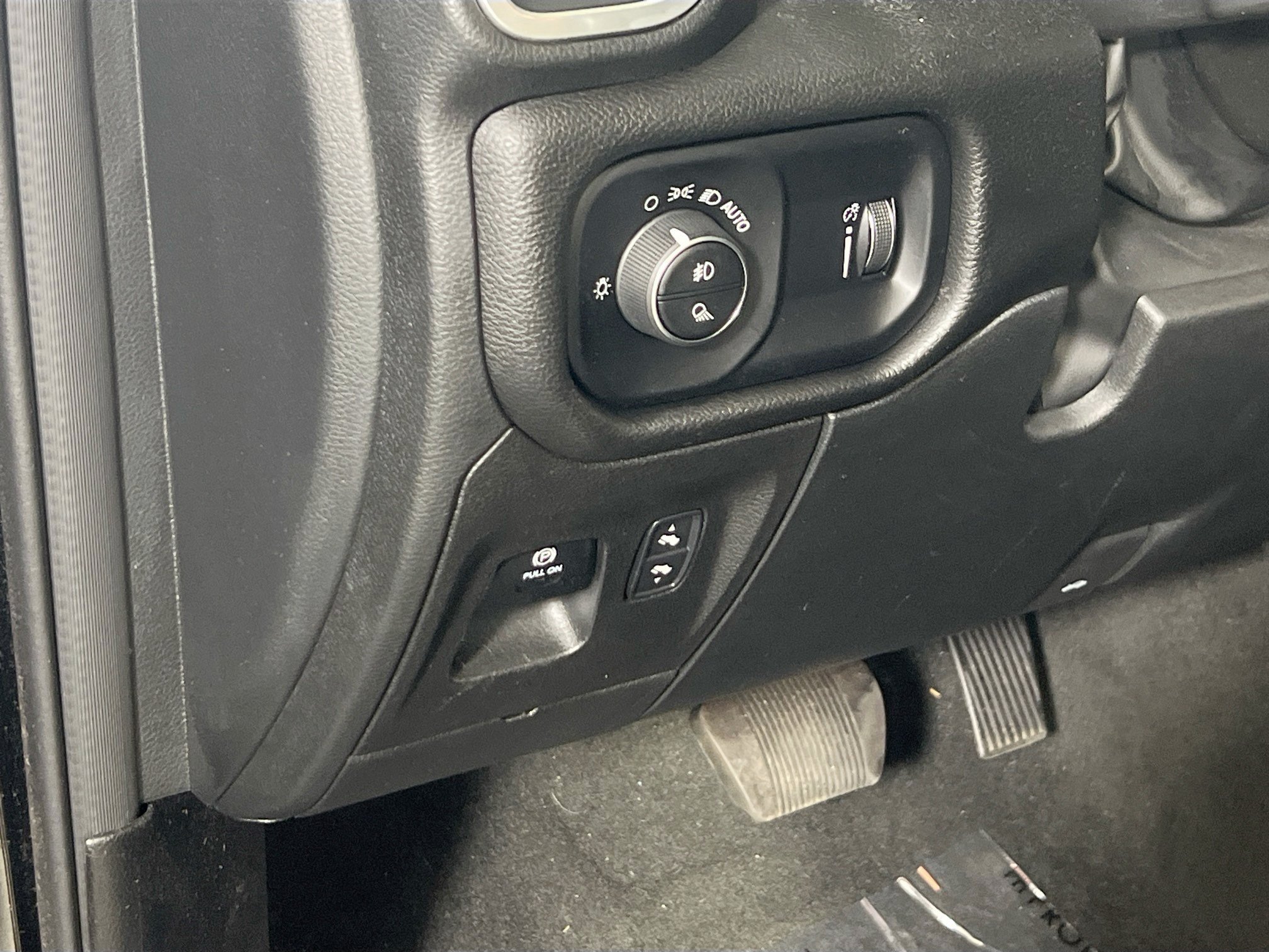 Used 2022 RAM 1500 Big Horn AWD/4WD image 10