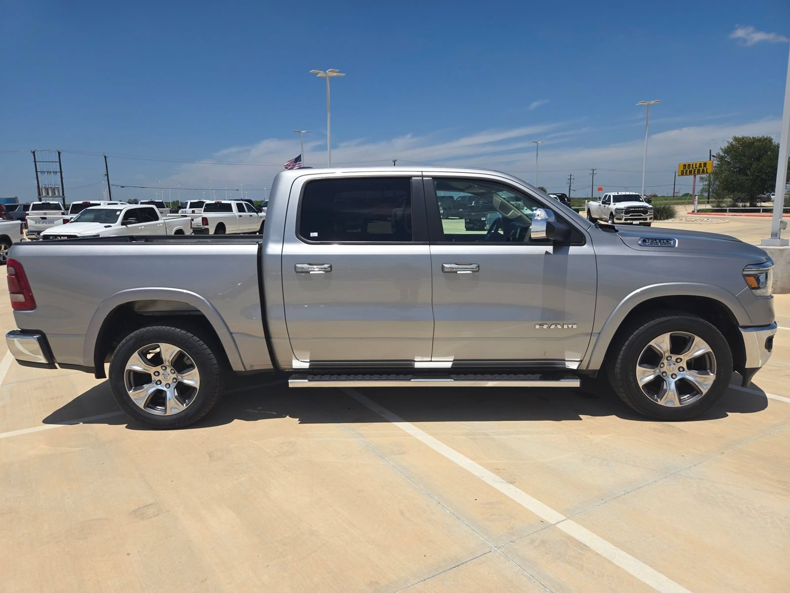 Used 2020 RAM 1500 Laramie AWD/4WD image 2