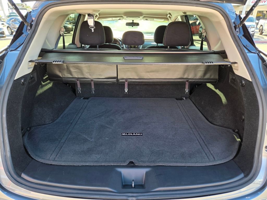 Used 2020 Nissan Murano S image 18