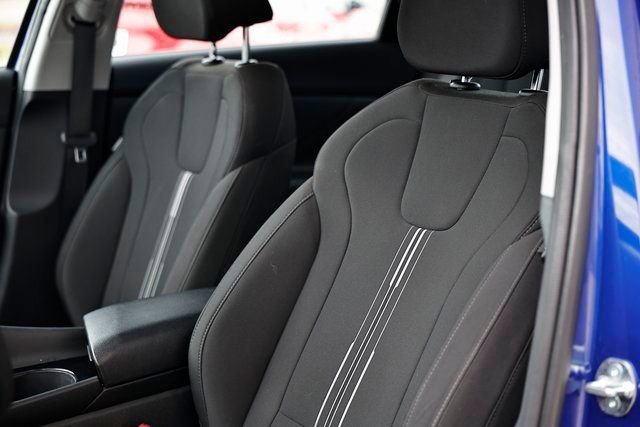 Used 2025 Hyundai Elantra SEL image 21