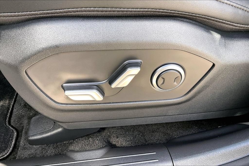 Used 2025 Hyundai Santa Fe XRT AWD/4WD image 26
