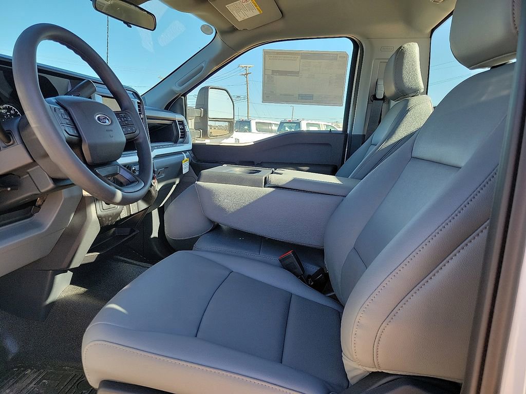 New 2026 Ford F550 4x4 Regular Cab Super Duty image 19