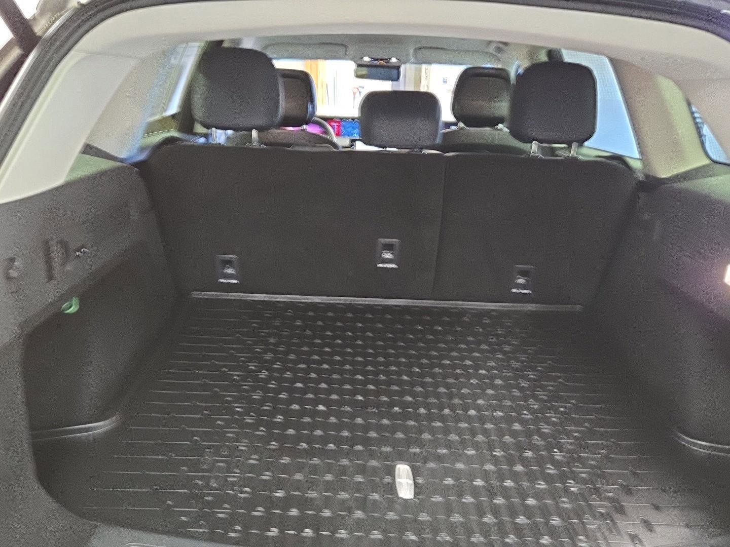 Used 2024 Lincoln Nautilus Reserve image 16