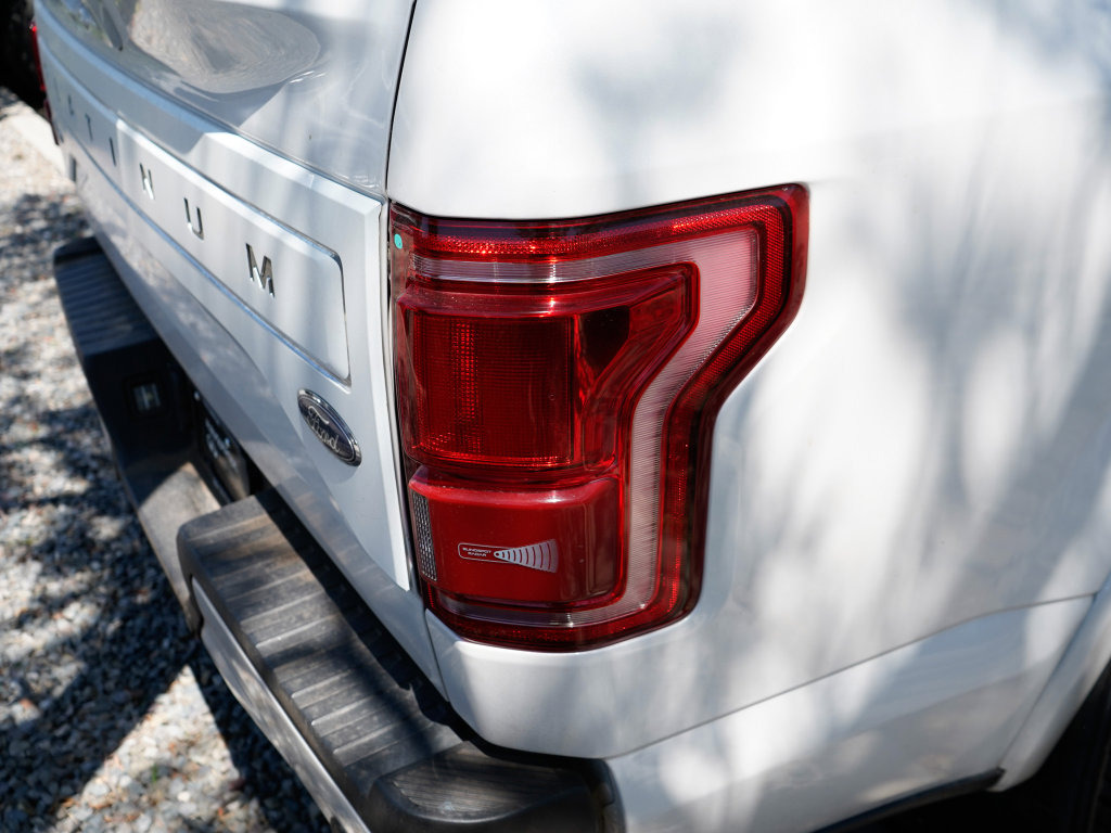Used 2015 Ford F150 Platinum w/ Technology Package AWD/4WD image 12
