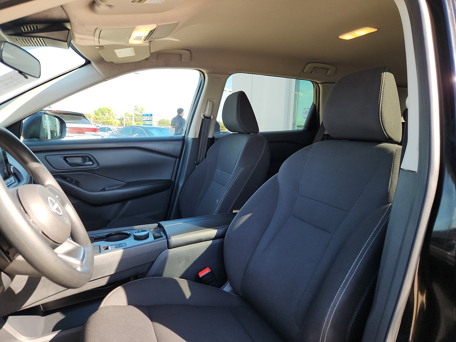 Used 2024 Nissan Rogue S image 13