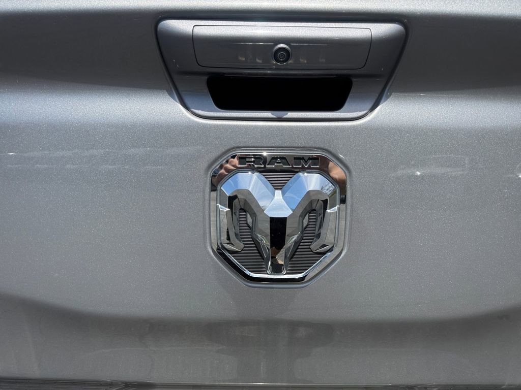 Used 2022 RAM 1500 Big Horn AWD/4WD image 17