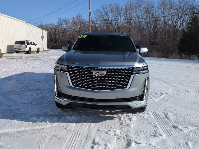 Used 2024 Cadillac Escalade ESV Premium Luxury image 9