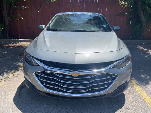 Used 2025 Chevrolet Malibu LT FWD image 3