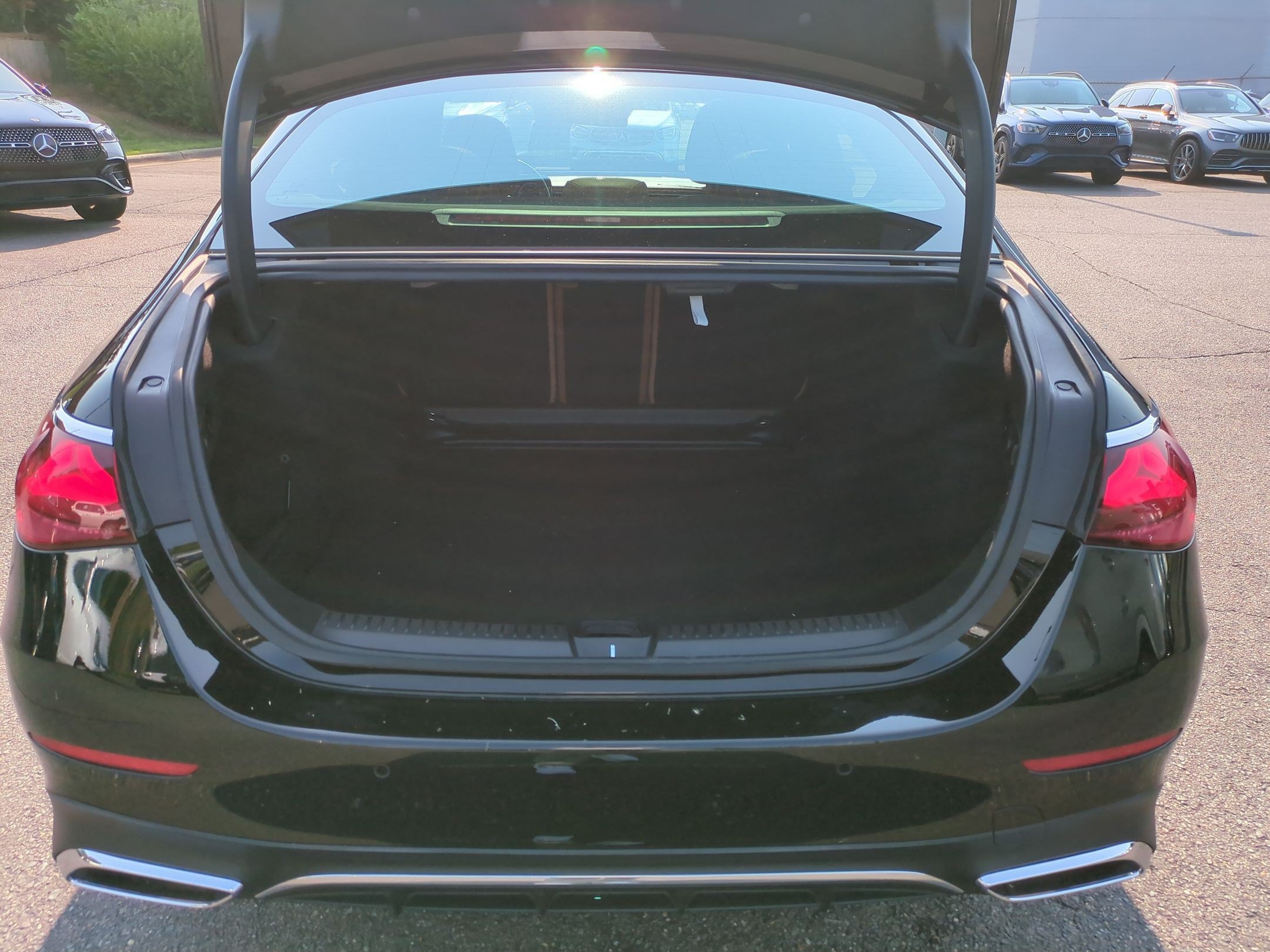 Certified 2025 Mercedes-Benz E 450 4MATIC Sedan image 29