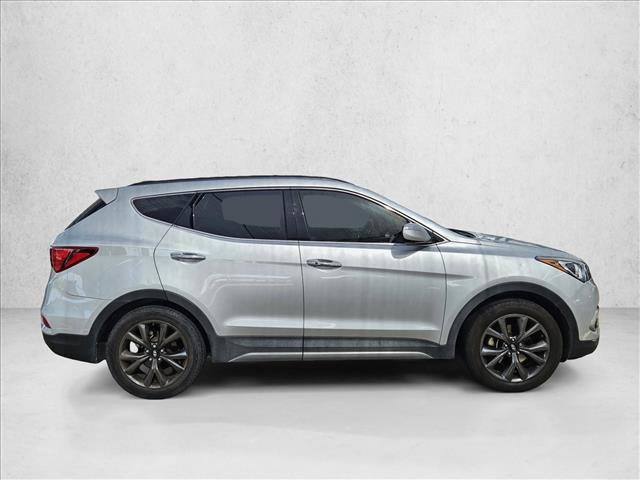 Used 2017 Hyundai Santa Fe Sport w/ Cargo Package FWD image 4