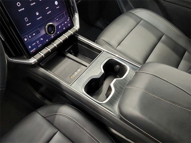 Used 2024 GMC Acadia Elevation image 22