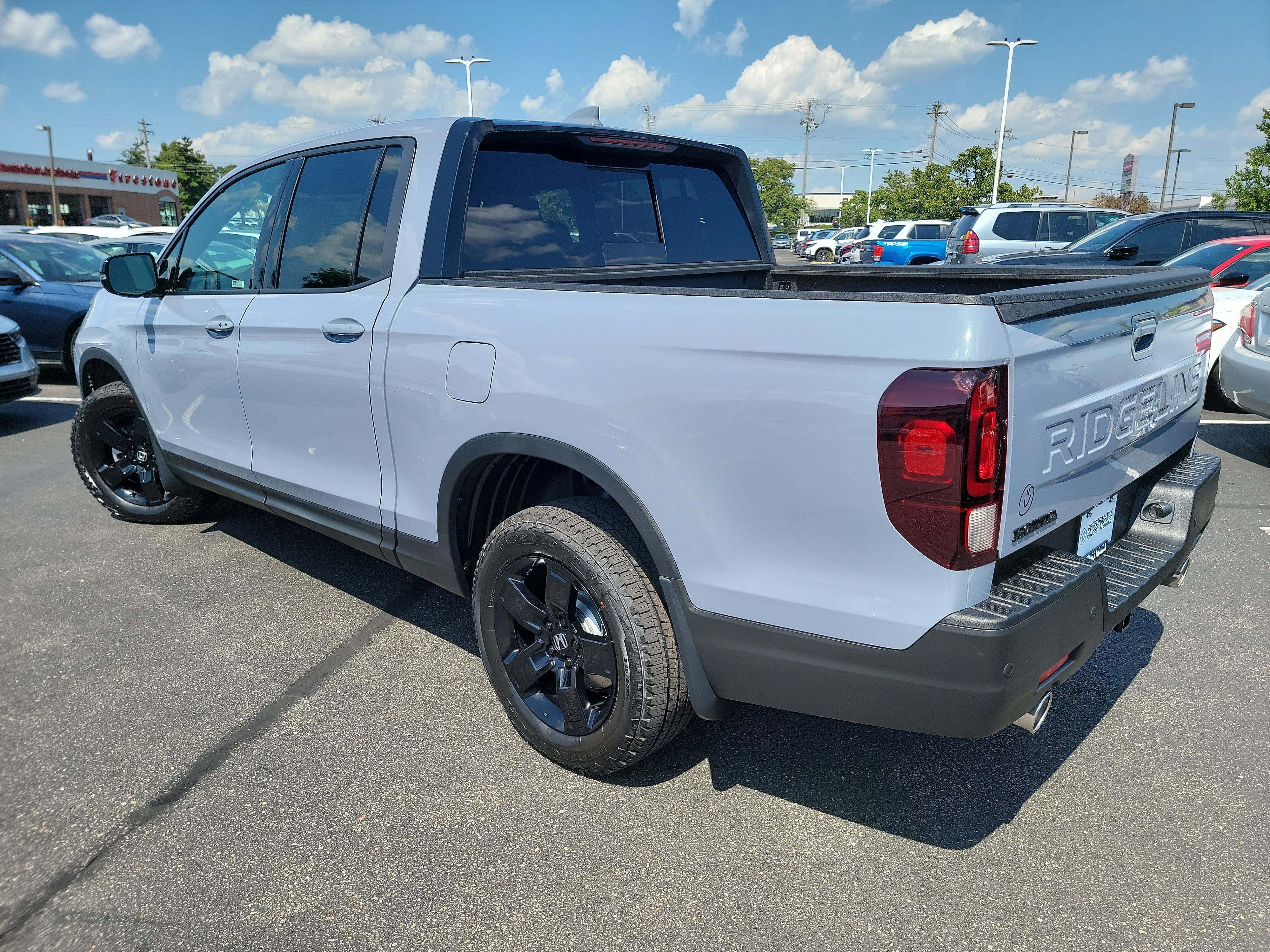 New 2026 Honda Ridgeline Black Edition image 6