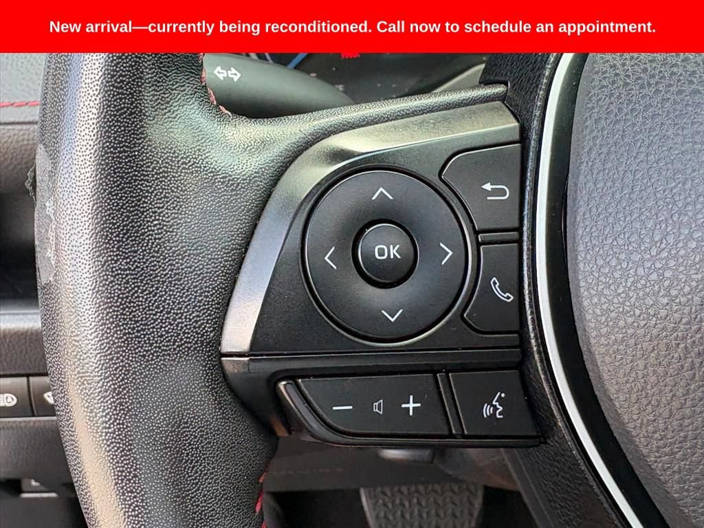Used 2021 Toyota RAV4 SE w/ Weather & Moonroof Package AWD/4WD image 11