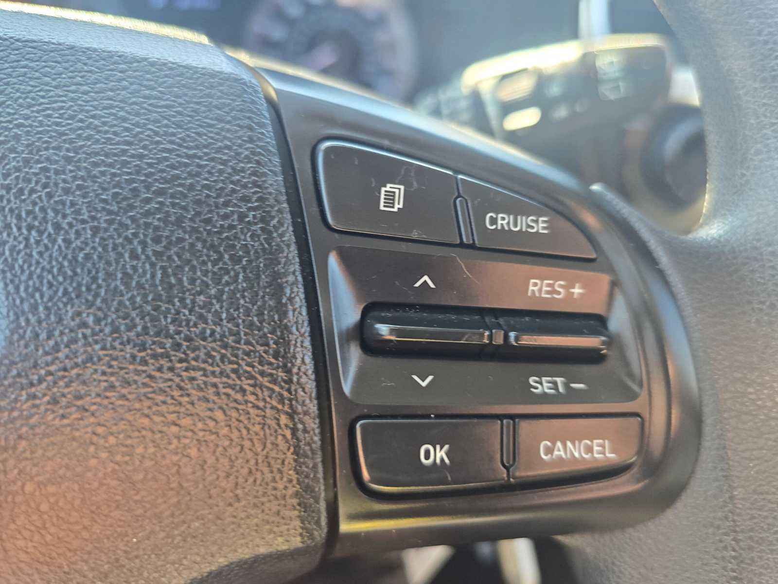 Used 2020 Hyundai Venue SEL FWD image 30
