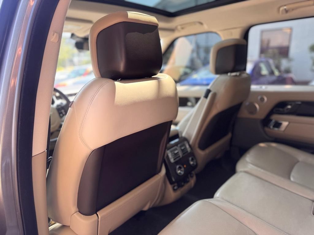 Used 2018 Land Rover Range Rover Supercharged AWD/4WD image 20