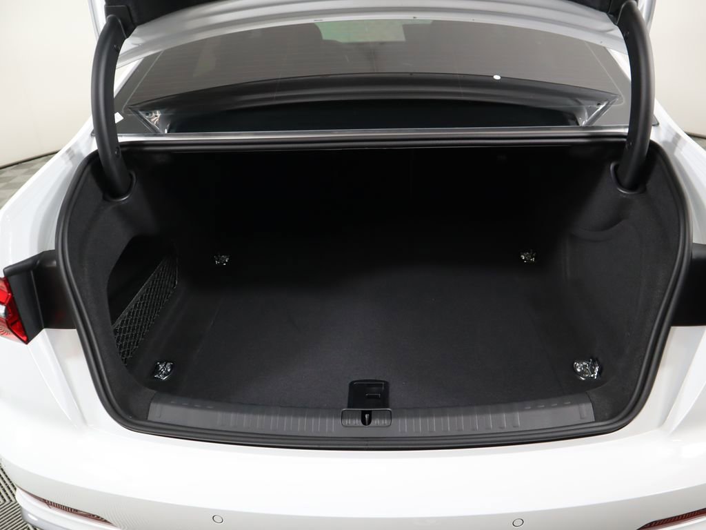 Used 2025 Audi A6 Premium Plus w/ Premium Plus Package image 30