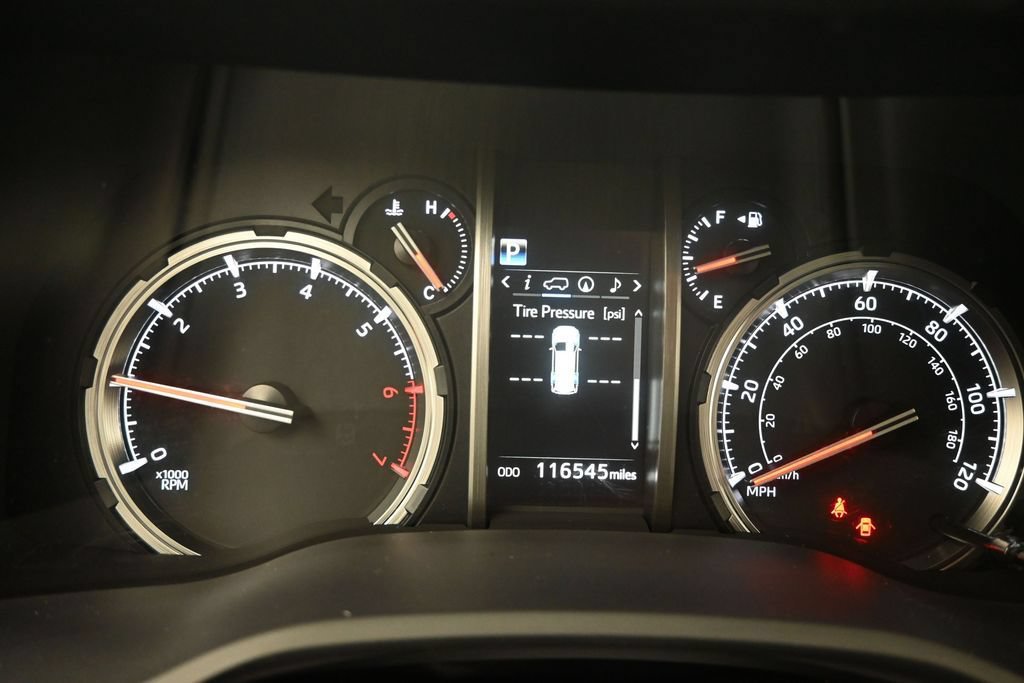 Used 2022 Toyota 4Runner TRD Off-Road Premium AWD/4WD image 24
