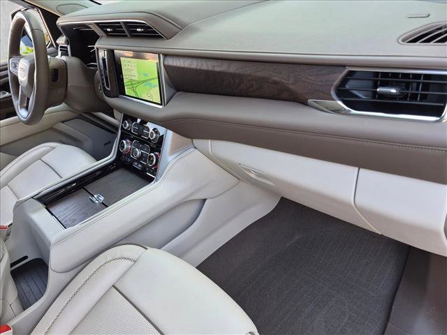 Used 2024 GMC Yukon Denali w/ Advanced Technology Package image 22