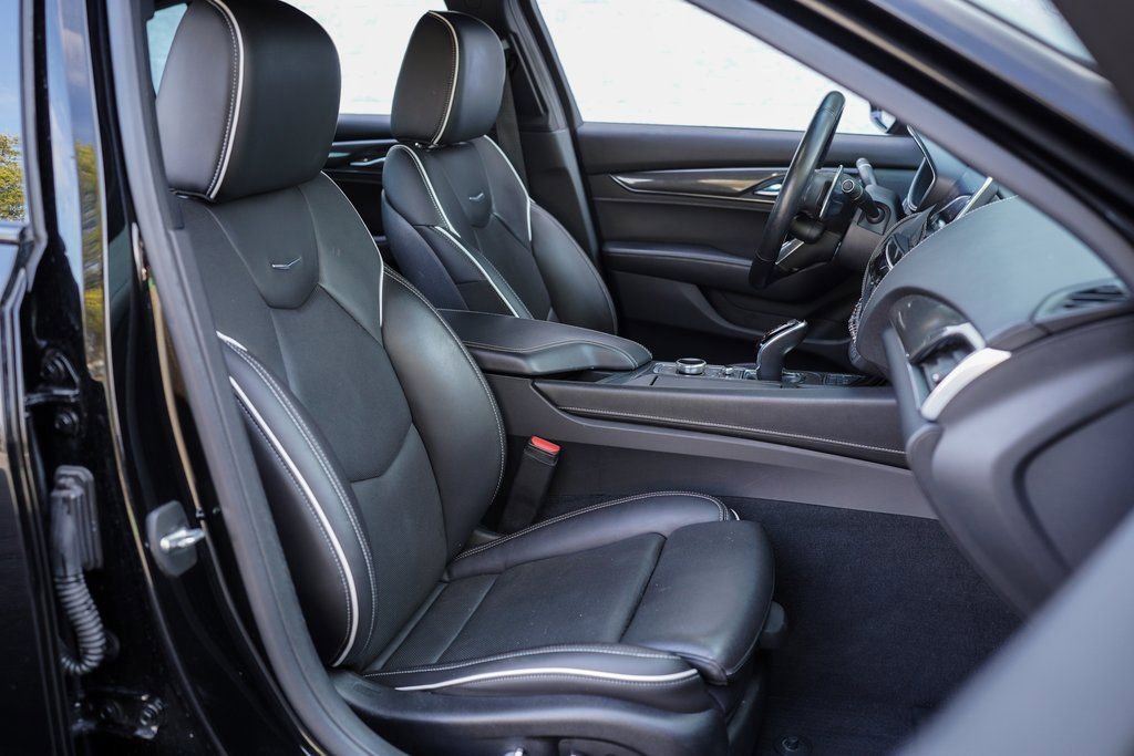 Used 2022 Cadillac CT5 V Blackwing w/ Carbon Fibre Package 1 image 24